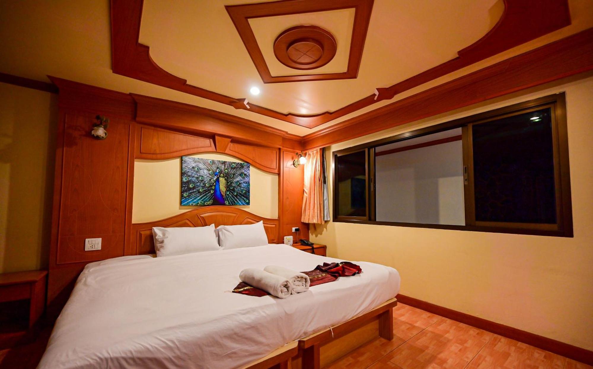 Complex Hotel Patong ภายนอก รูปภาพ